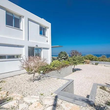Luxury 4 Bedroom With Private Pool, 1226 Villa Protaras