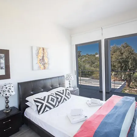 Villa Luxury 4 Bedroom With Private Pool, 1226 *
