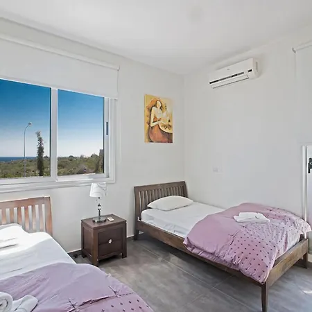 Villa Luxury 4 Bedroom With Private Pool, 1226 *