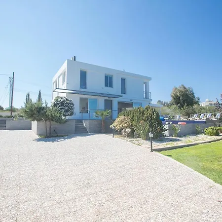 Villa Luxury 4 Bedroom With Private Pool, 1226 Protaras